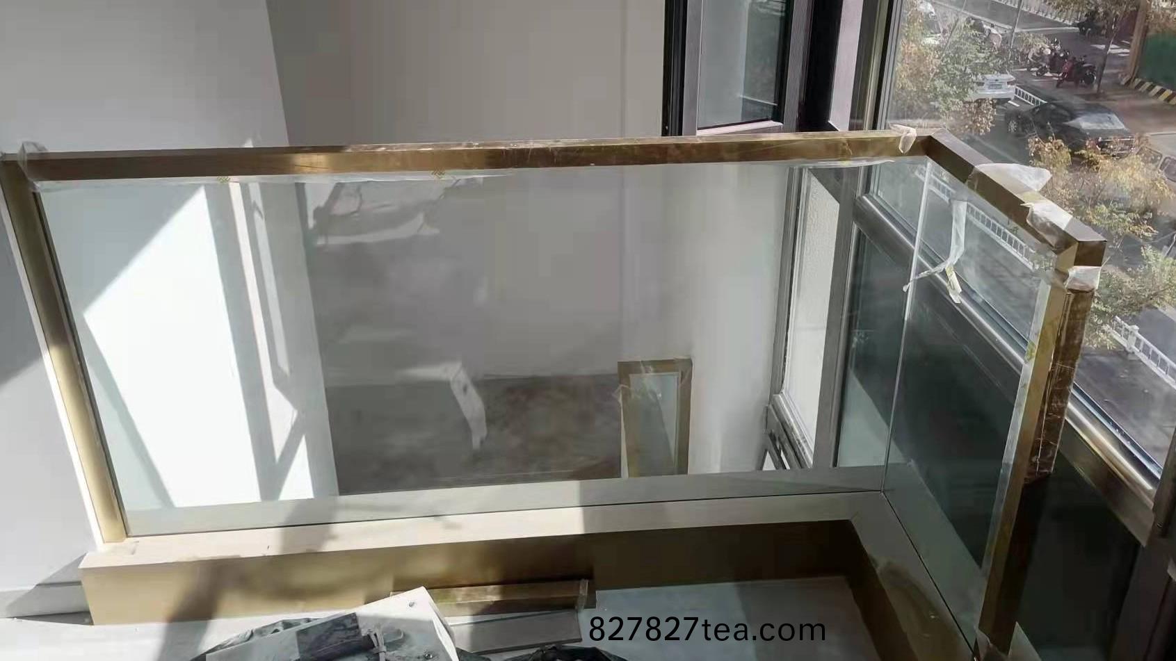  不鏽(xiu)鋼護(hu)欄-026  