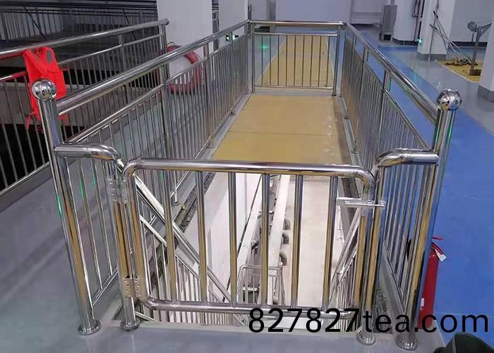   不鏽鋼展(zhan)架-MY026  
